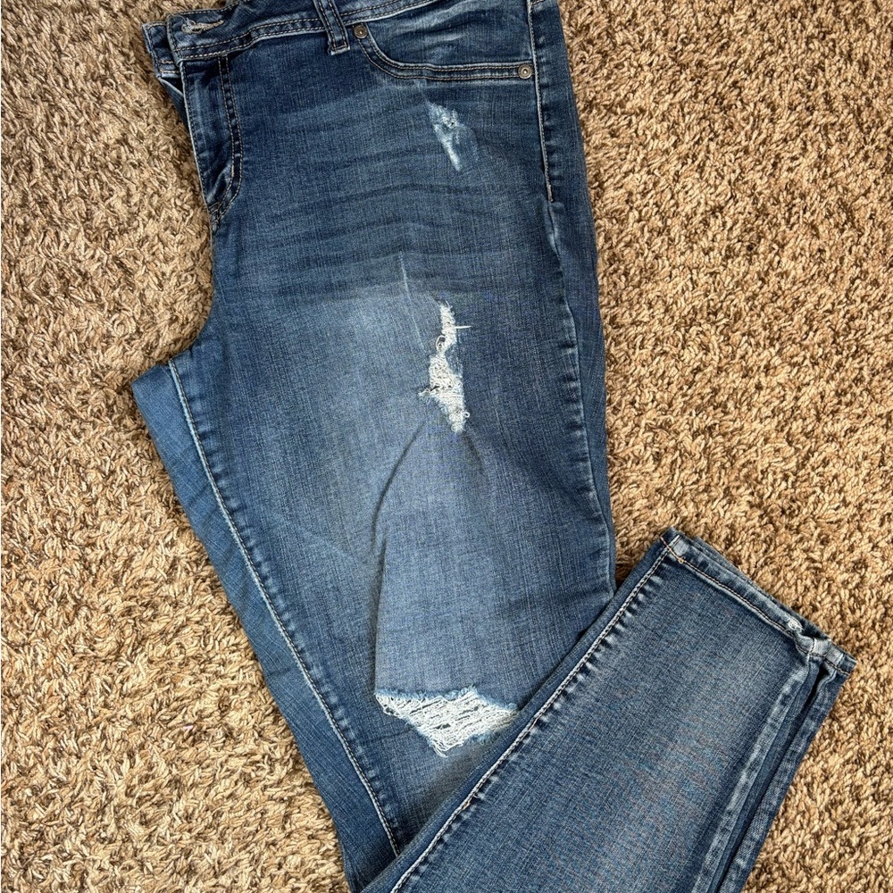 Maurices Women's Distressed Dark Wash Skinny Jeans